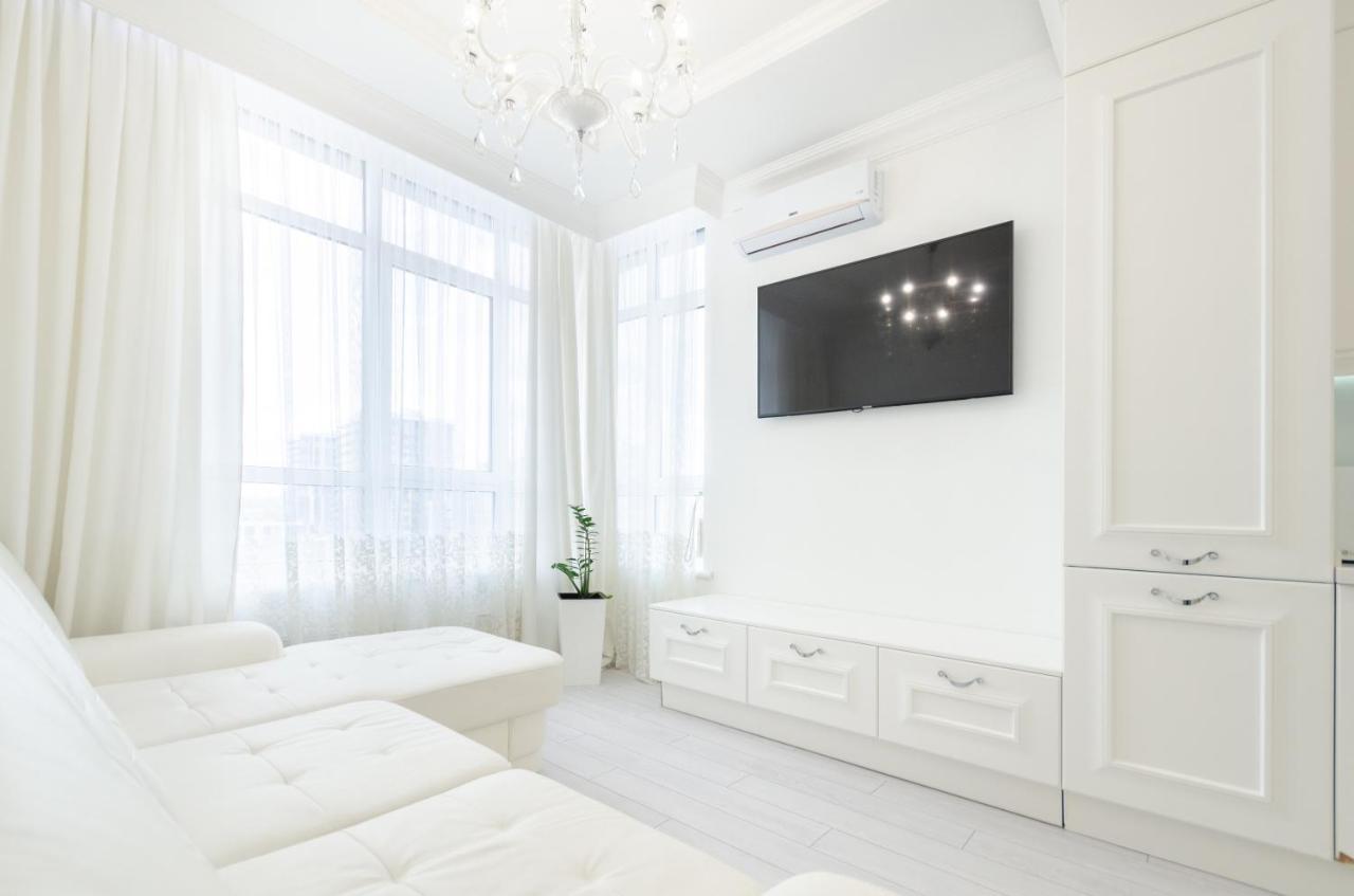 Petrovdom Apartments 10-353 In Rc Central Park, 7 John Mccain Street Kyjev Exteriér fotografie