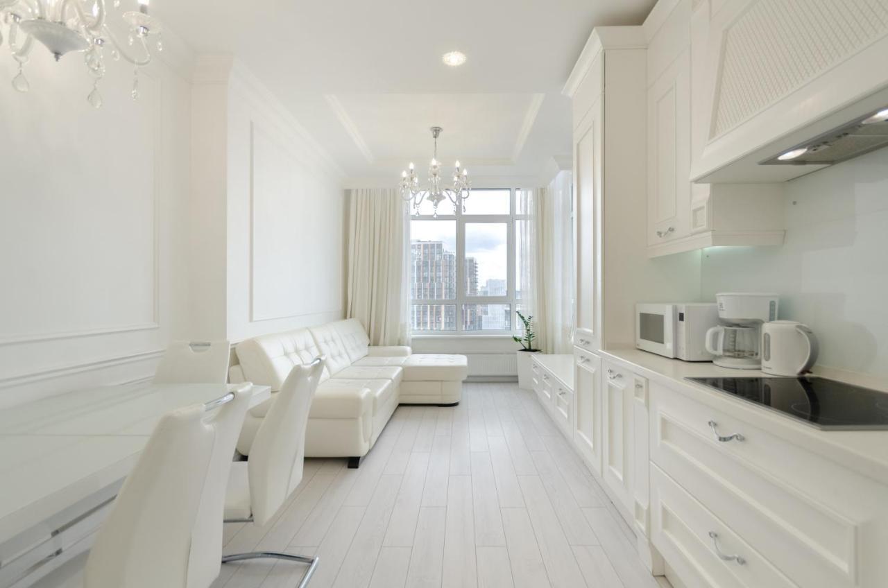Petrovdom Apartments 10-353 In Rc Central Park, 7 John Mccain Street Kyjev Exteriér fotografie