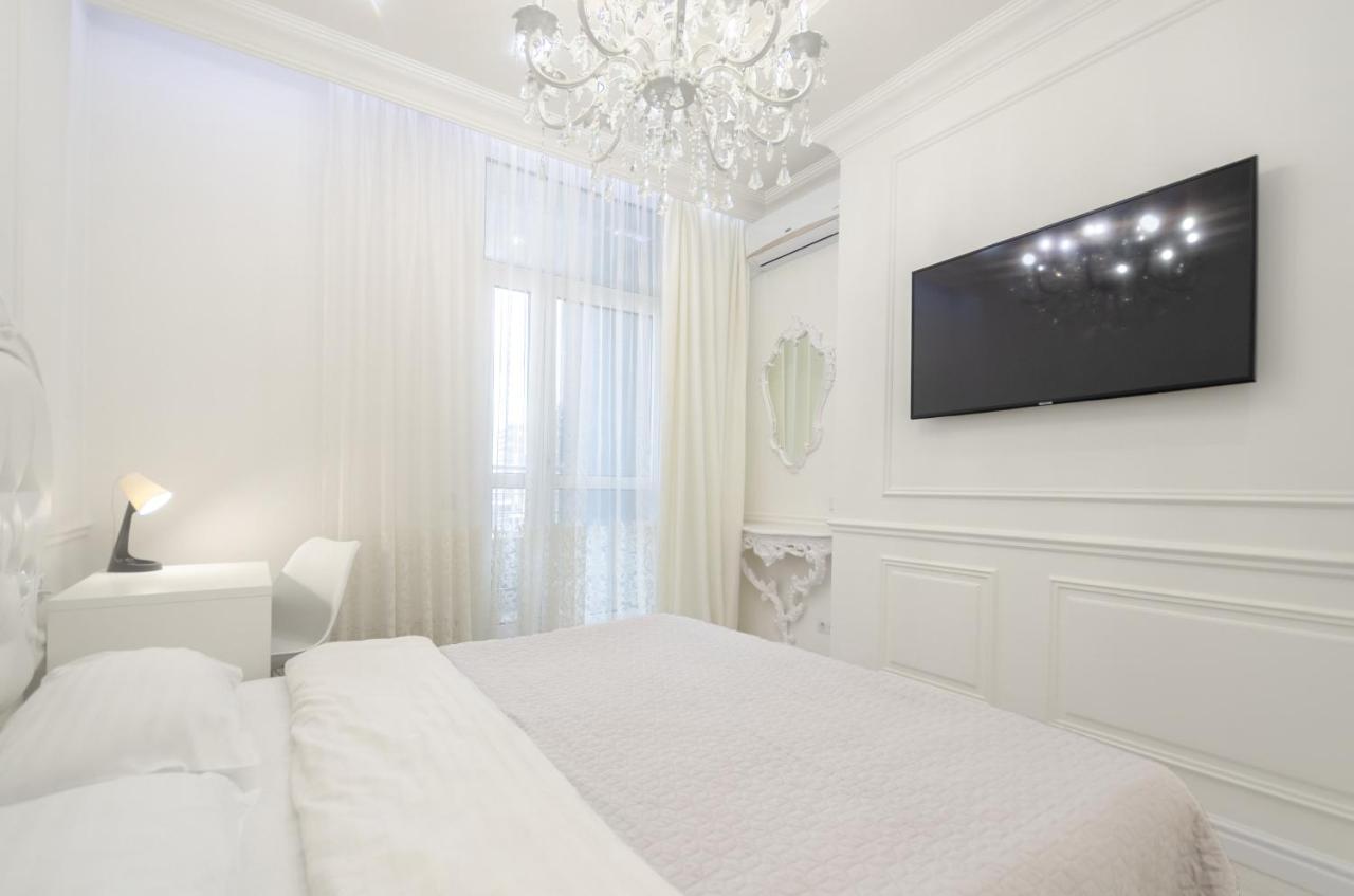 Petrovdom Apartments 10-353 In Rc Central Park, 7 John Mccain Street Kyjev Exteriér fotografie